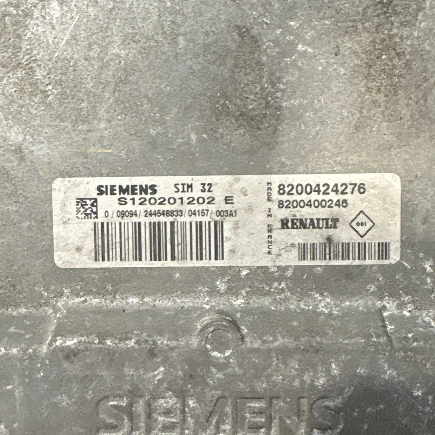 CALCULATEUR MOTEUR SIM32 S120201202E 8200424276 8200400246 RENAULT Ma boutique