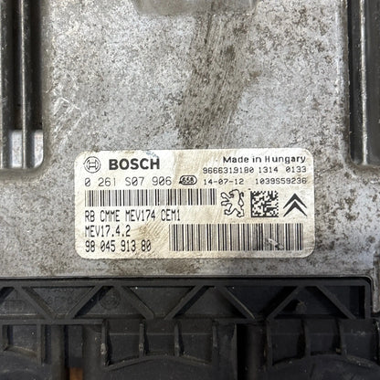 CALCULATEUR MOTEUR MEV17.4.2 0261S07906 9804591380 PSA