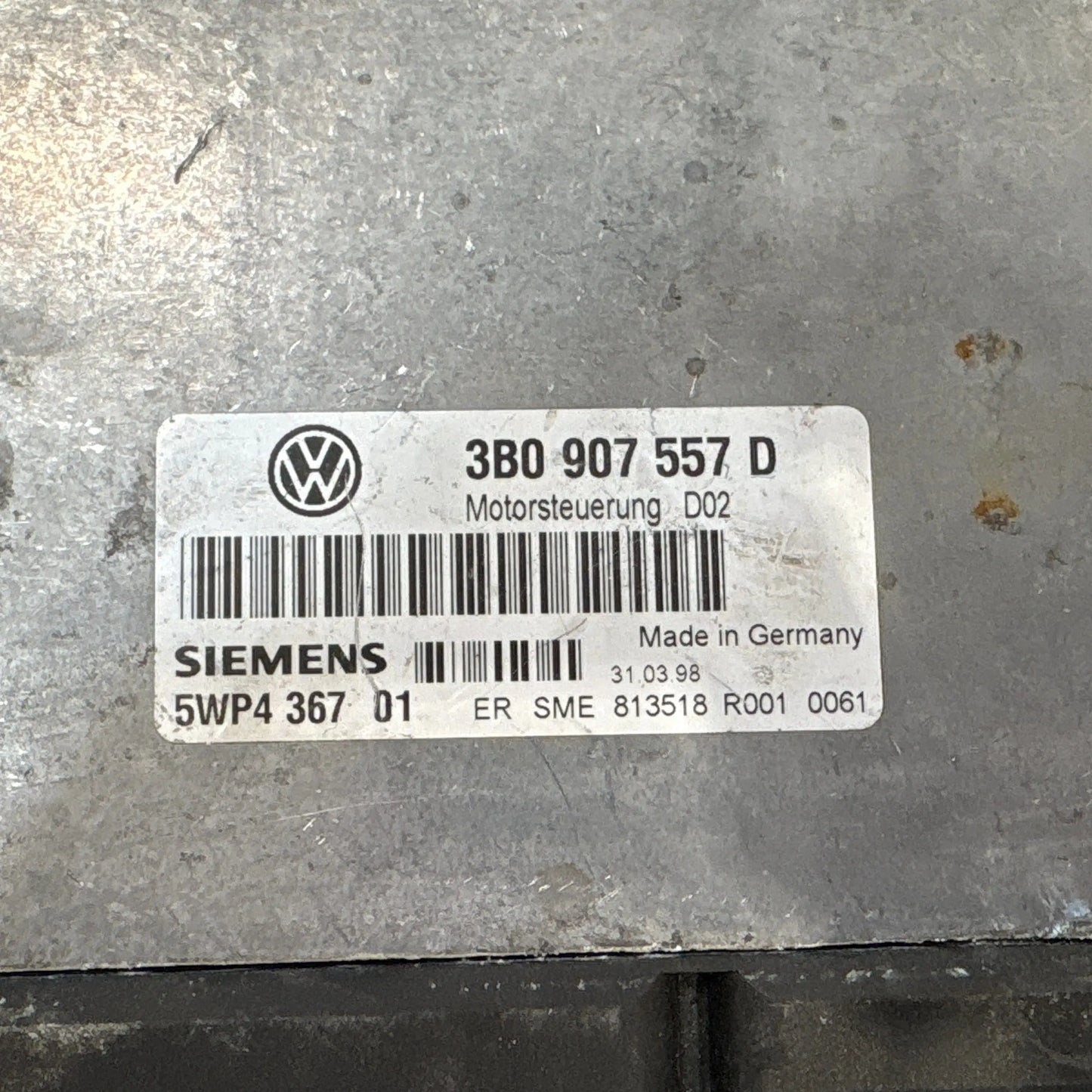 CALCULATEUR MOTEUR SIMOS 5WP436701 3B0907557D VW