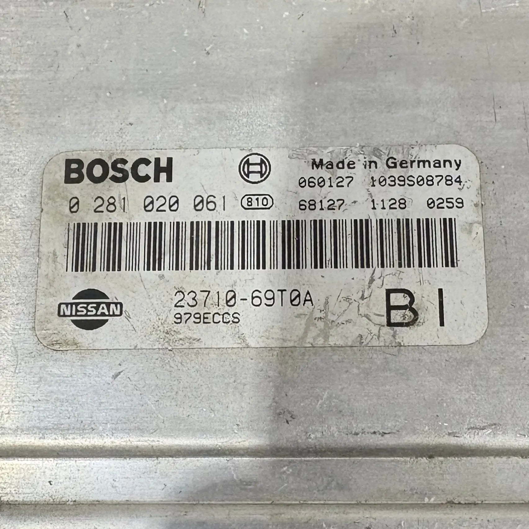 CALCULATEUR MOTEUR EDC15M1 0281020061 23710-69T0A NISSAN Ma boutique