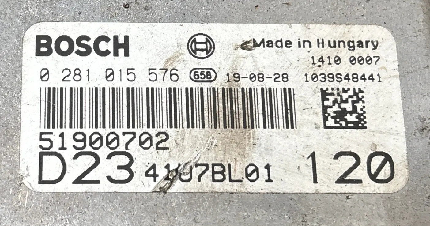 CALCULATEUR MOTEUR EDC16C39 0281015576 51900702 FIAT Ma boutique