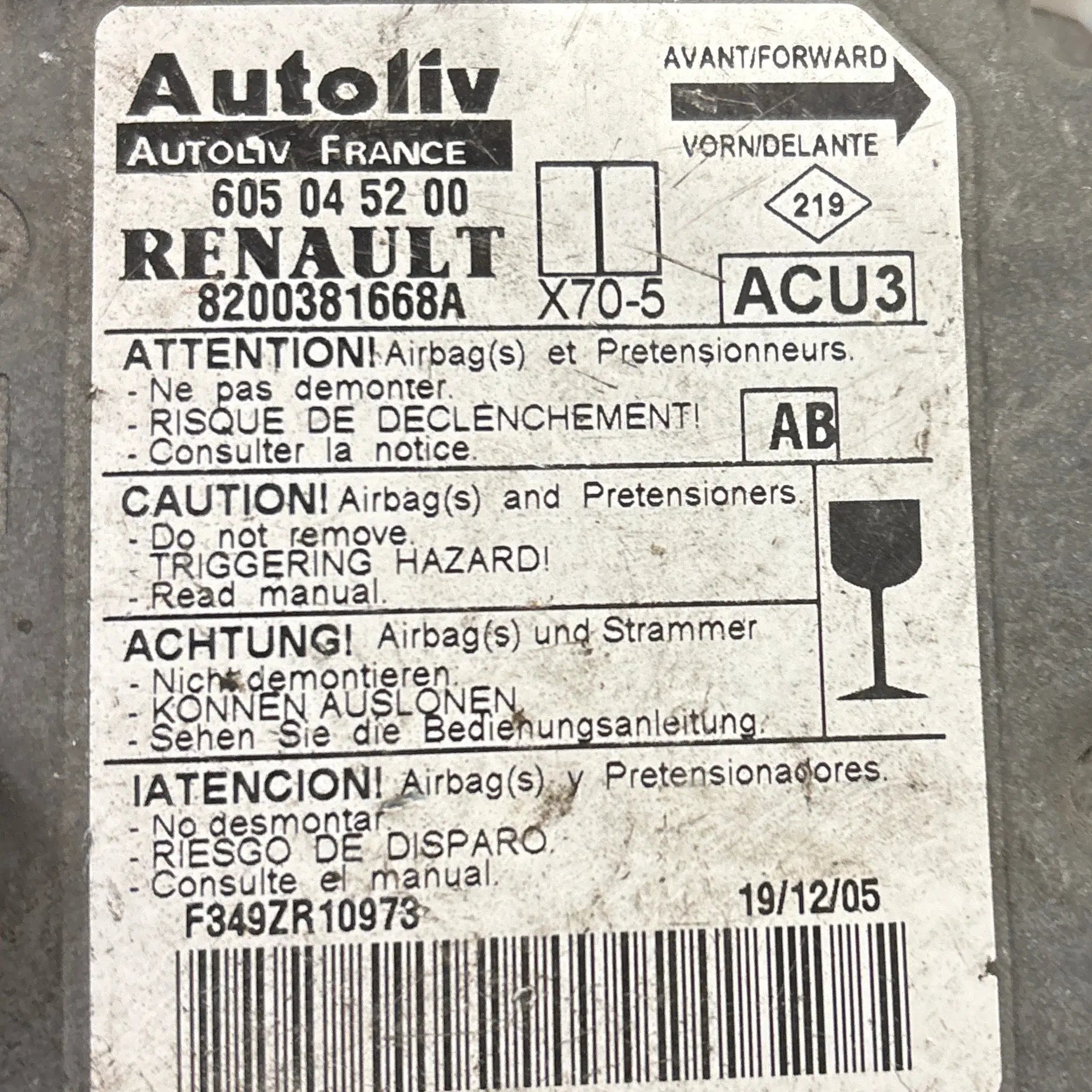 CALCULATEUR AIRBAG AUTOLIV 8200381668A 605045200 RENAULT Ma boutique