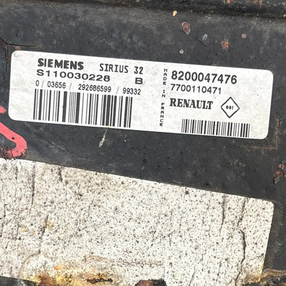 CALCULATEUR MOTEUR SIRIUS 32 S110030228B 8200047476 7700110471 RENAULT