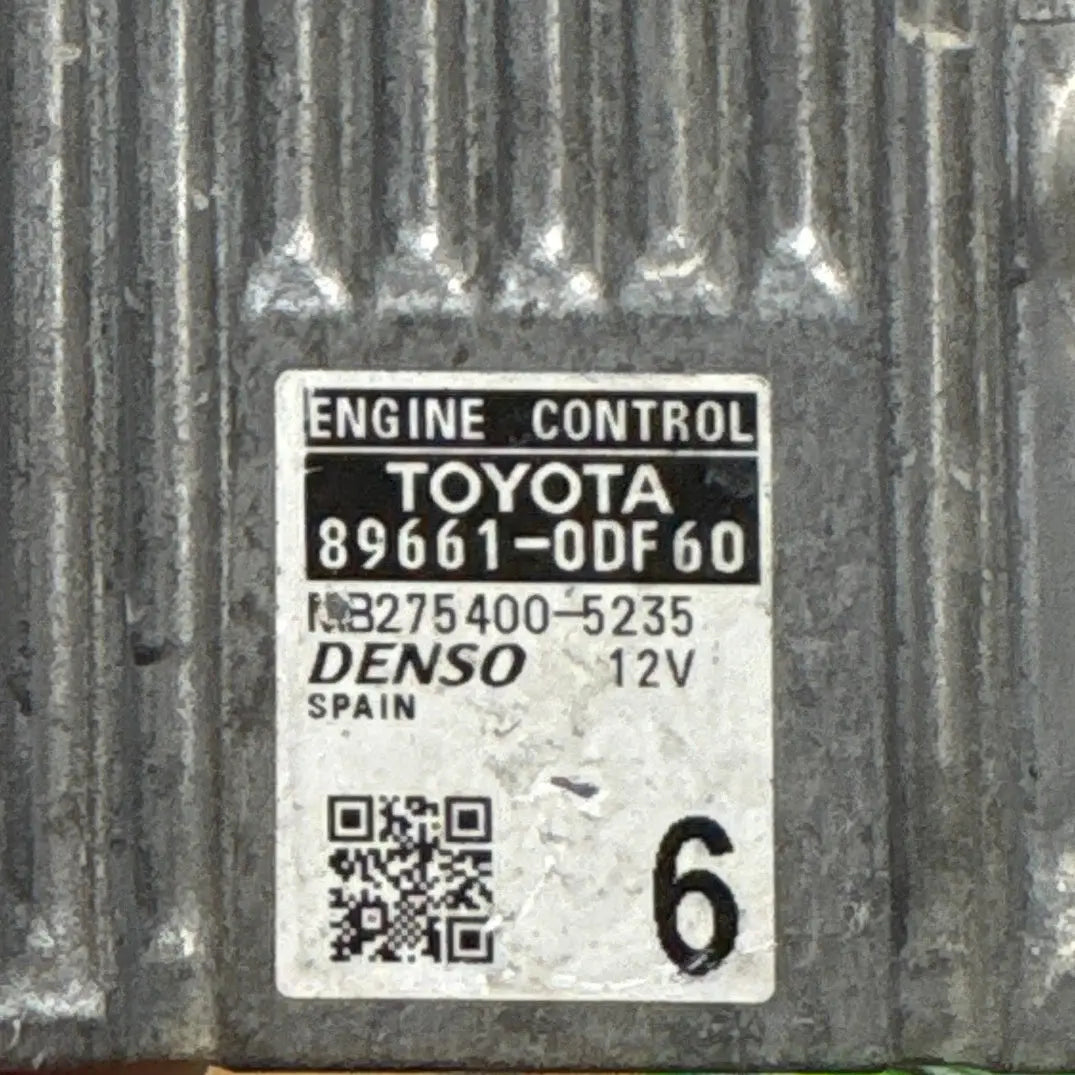 CALCULATEUR MOTEUR MB275400-5235 89661-0DF60 TOYOTA Ma boutique