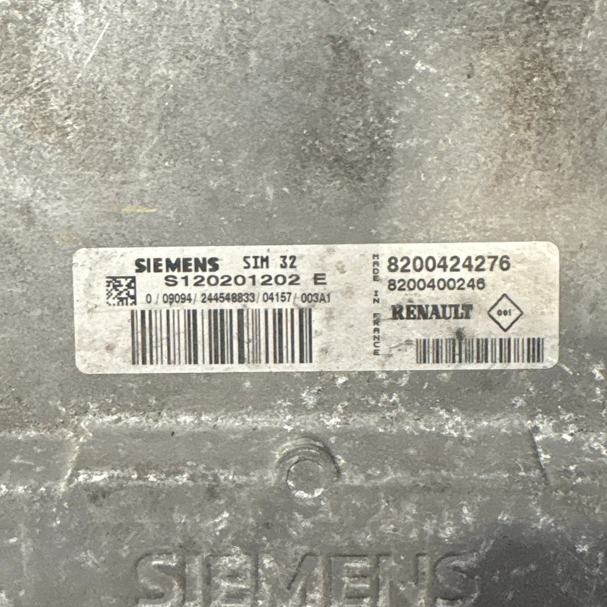 CALCULATEUR MOTEUR SIM32 S120201202E 8200424276 8200400246 RENAULT Ma boutique